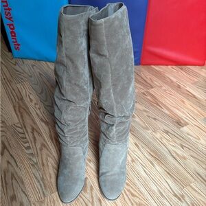 Universal Thread / tan / women’s tall boots / size 10